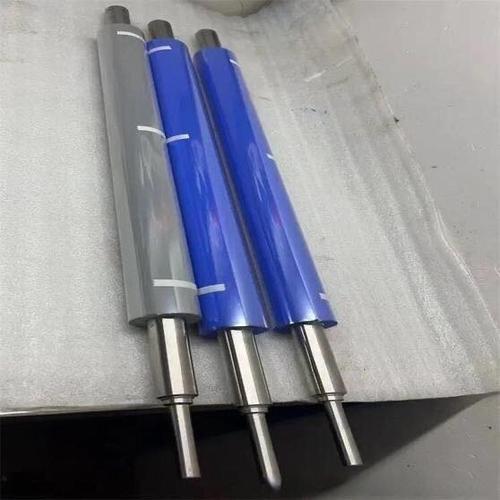 丁基橡胶粘尘辊730mm 鑫博强抗静电静电除尘方案，助力薄膜清洁生产